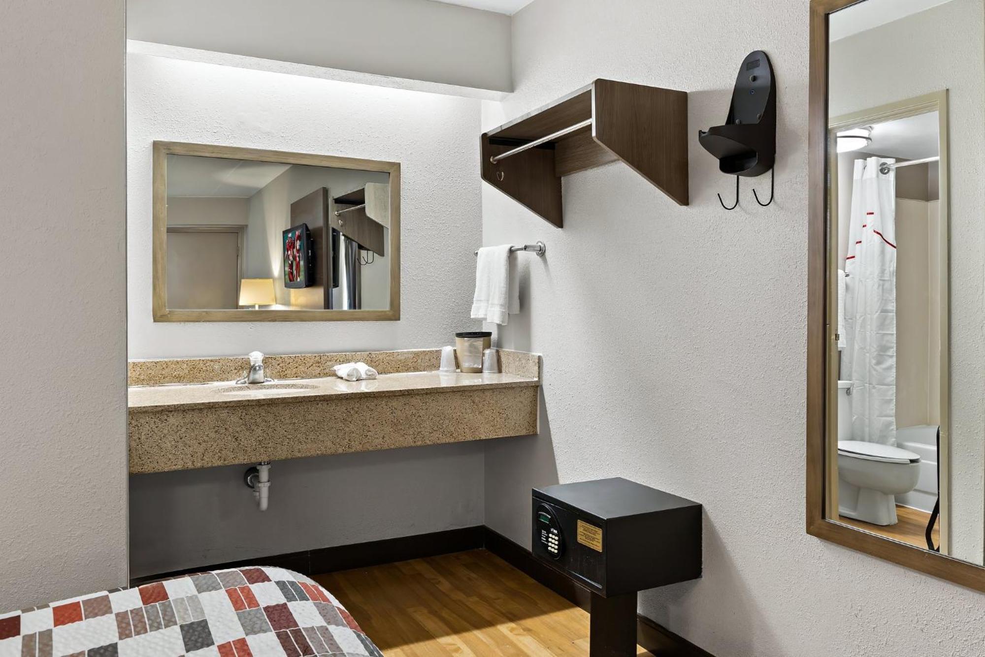 Red Roof Inn Cleveland - Independence Zewnętrze zdjęcie