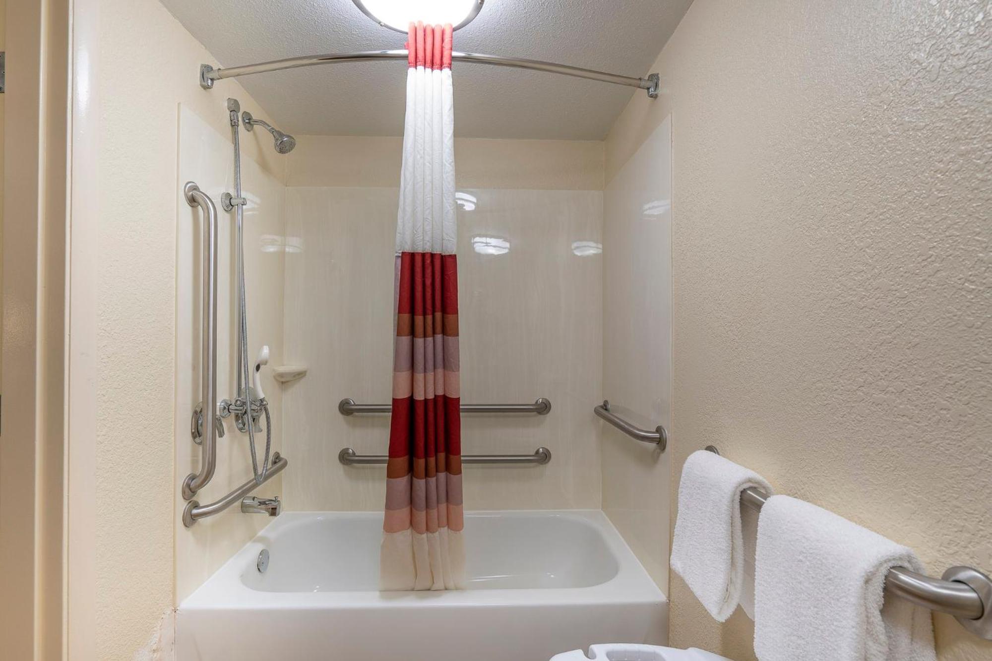 Red Roof Inn Cleveland - Independence Zewnętrze zdjęcie